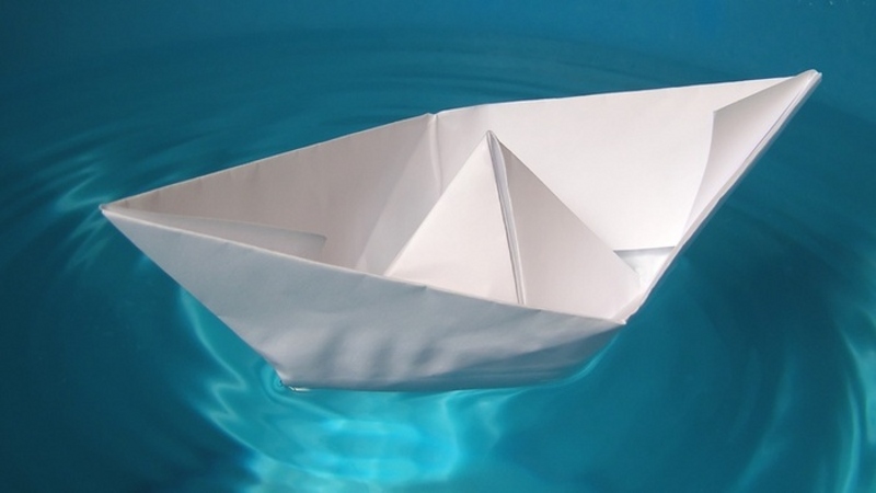 چگونه قایق کاغذی درست کنیم